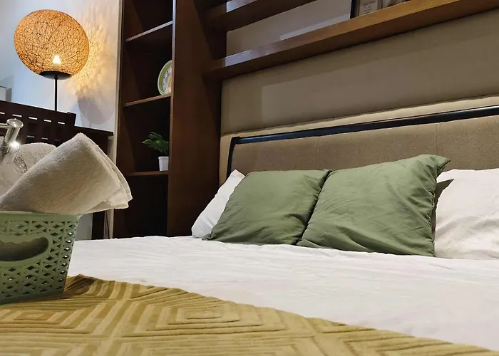 Aparthotel Christine Ph At The Gramercy Residences Makati 2*