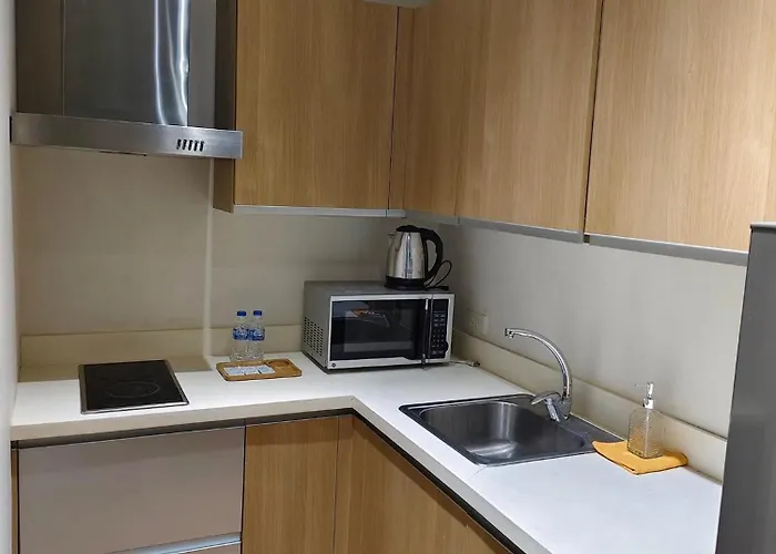 Aparthotel Christine Ph At The Gramercy Residences Makati